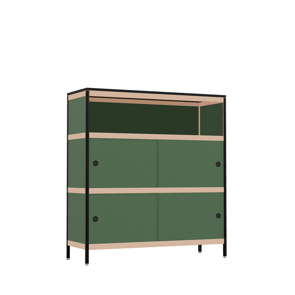 Kast (129.8x120x42 cm)