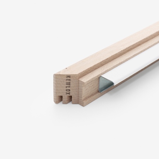 Reinforced upper front crosspiece